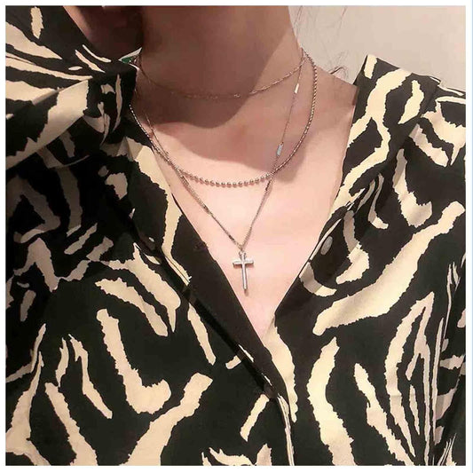 Boho Layered Cross Necklace Choker Gold Cross Pendant Necklace Vintage Multi Layer Necklace Skinny Twist Chain Necklace Jewelry for Women and Girls Religious Gift for Her