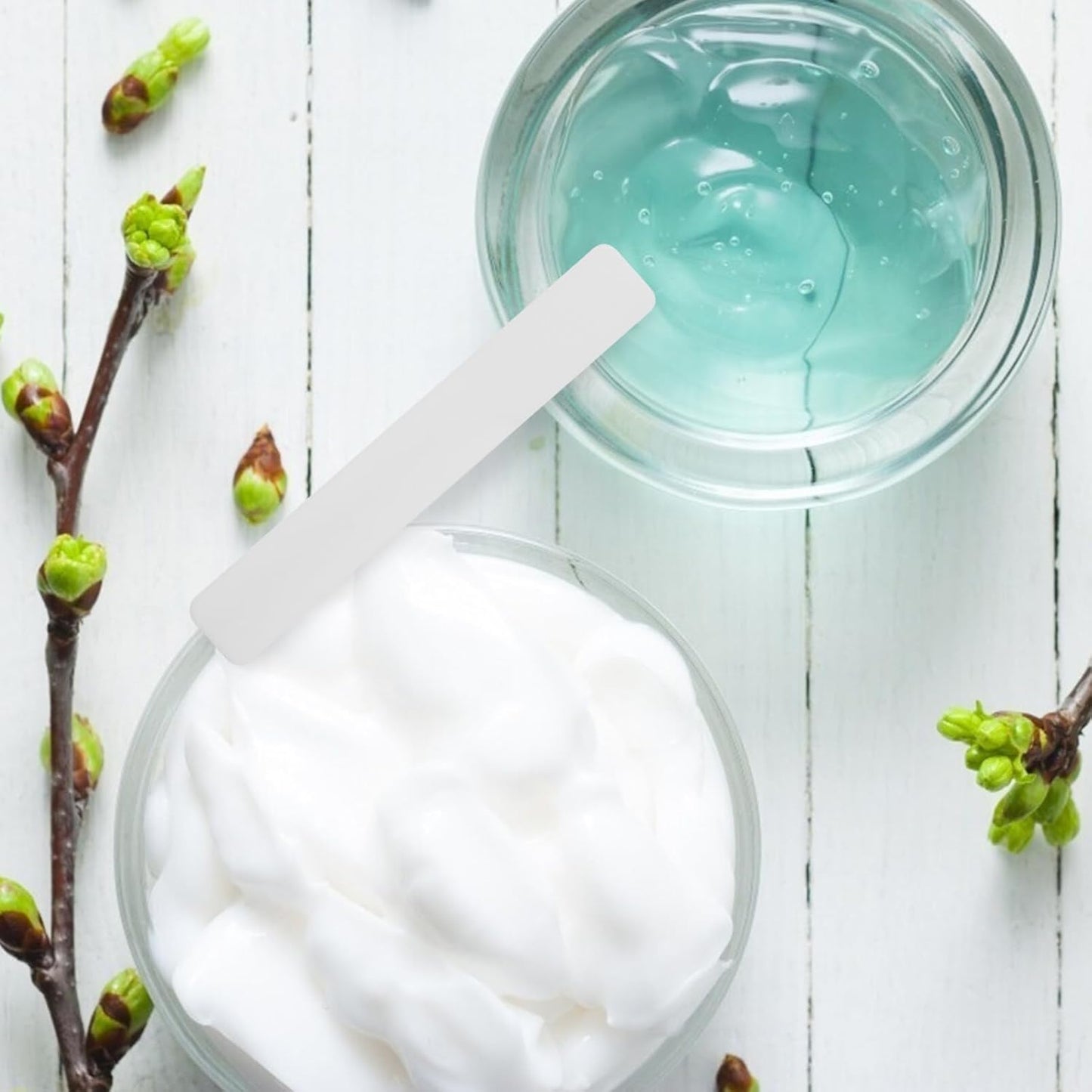 50pcs Soft Film Stick Cream Spoon Cream Spatulas Beauty Spoons Plastic Scrapers Face Mask Scrapers Makeup Spatulas Cosmetic Scrapers Beauty Accessories Beauty Supplies Makeup Tools