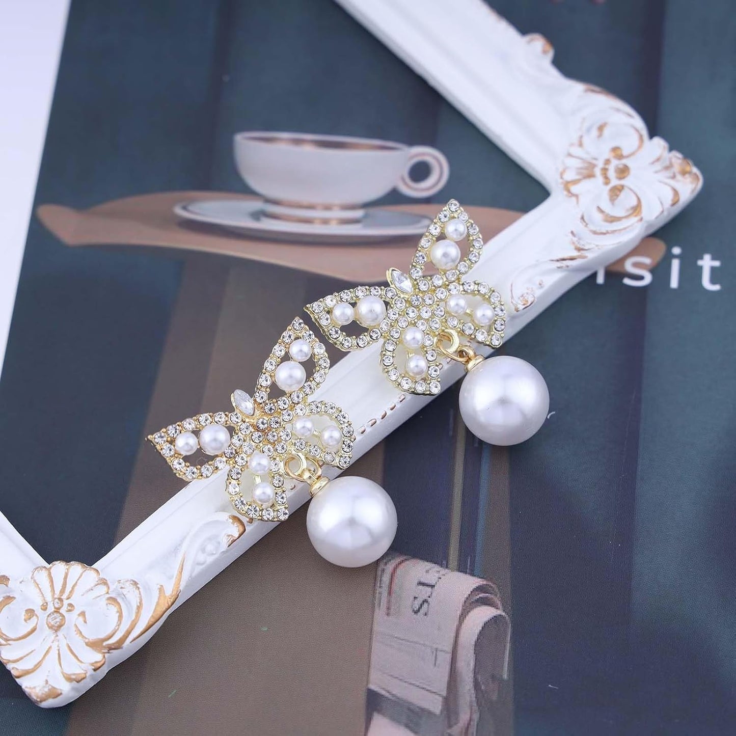 Vintage Crystal Pearl Butterfly Earrings Butterfly Pearl Drop Earrings Gold Rhinestone Butterfly Stud Earrings Cz Cluster Pearl Earrings Jewelry for Women