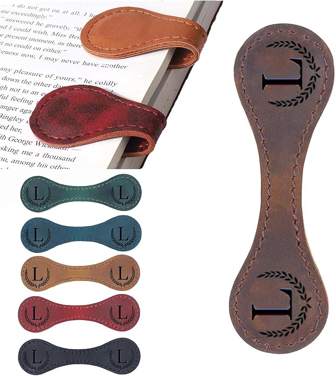 Personalized Magnetic Leather Bookmark, 26 Letters Custom Leather Bookmarks, Handmade, Leather Magnetic Bookmark for Book Lovers Readers Women Kid(Brown，L）