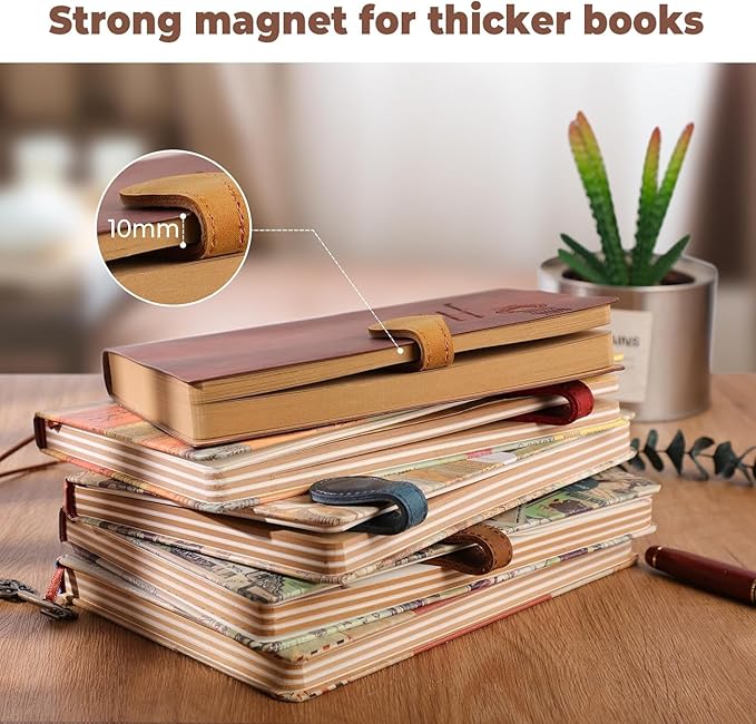 Personalized Magnetic Leather Bookmark, 26 Letters Custom Leather Bookmarks, Handmade, Leather Magnetic Bookmark for Book Lovers Readers Women Kid(Blue，B）