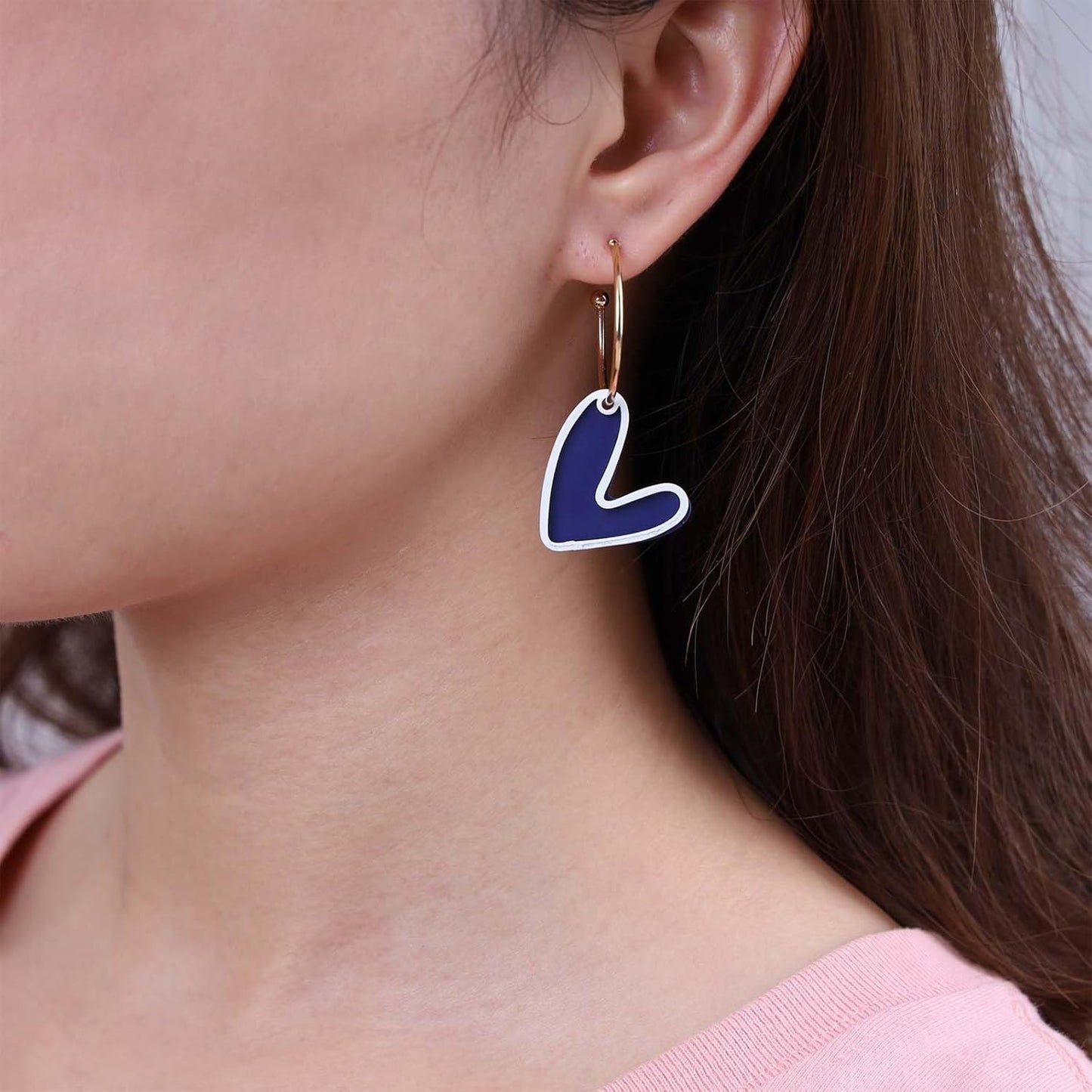 Vintage Blue Heart Earrings Enamel Heart Drop Earrings Acrylic Love Heart Earrings C Shape Hoop Earrings Gold Open Circle Earrings Jewelry for Women